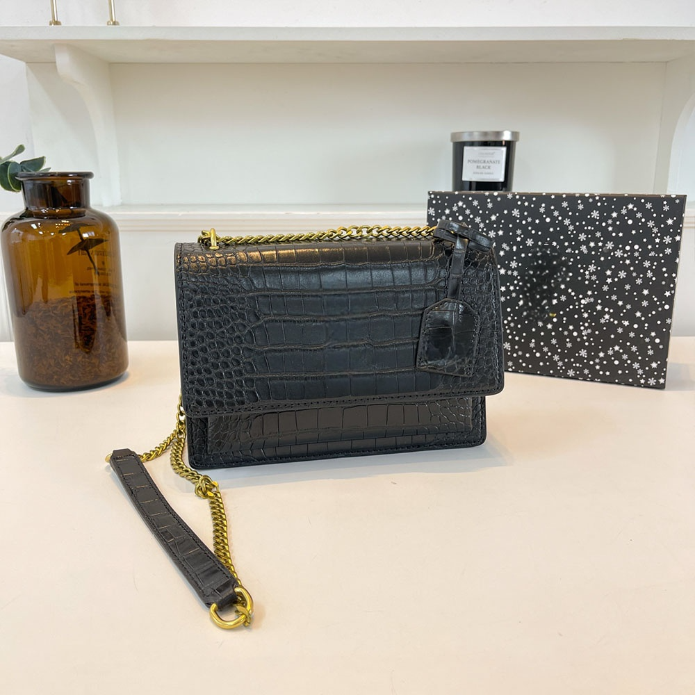 #248 Women's New Temperament Joker Metal Chain Shoulder Bag Messenger Bag