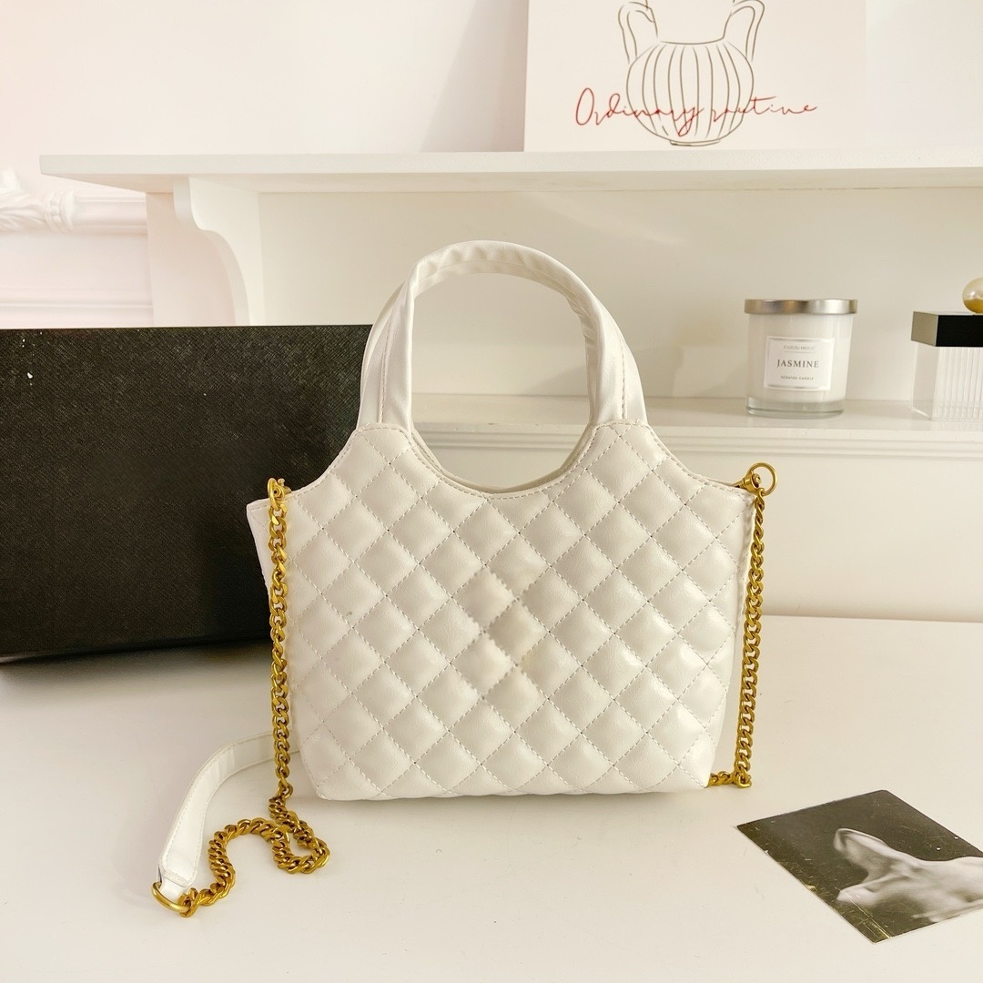 #278 Women's New Temperament Joker Metal Chain Rhombic Cross-body Bag Handbag