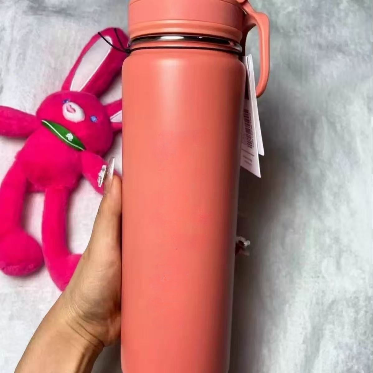 New mug 710ml capacity sports water bottle outdoor travel yoga pot cup
